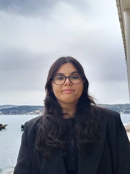 Pelin GÖRÜR.jpg (44 KB)